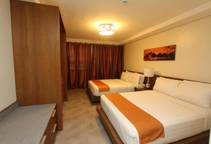 Отель Crown Regency Beach Resort