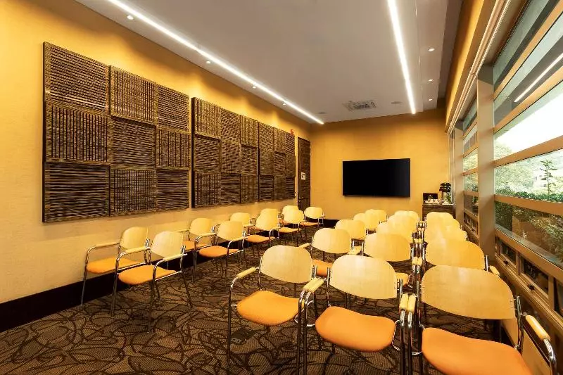 Ek Hotel By Preferred Hotels Group