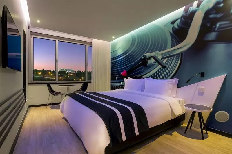 هتل Hf Fenix Music