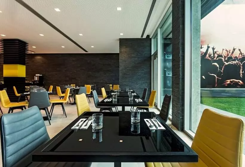 هتل Hf Fenix Music