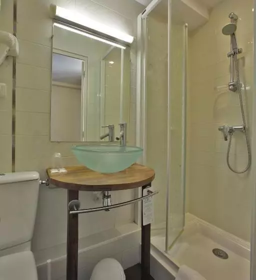 Hotel Hôtel Le Madrigal