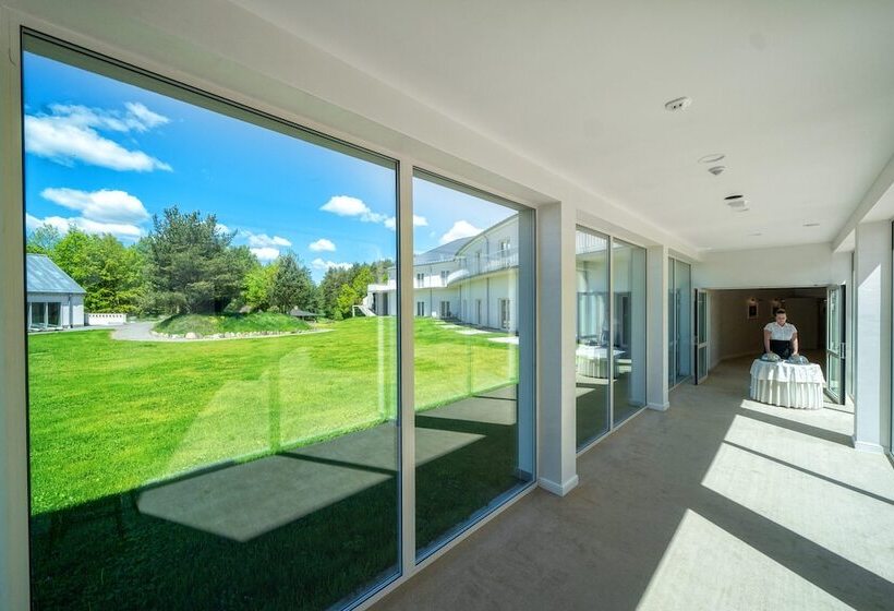 בית מלון כפרי Kiston