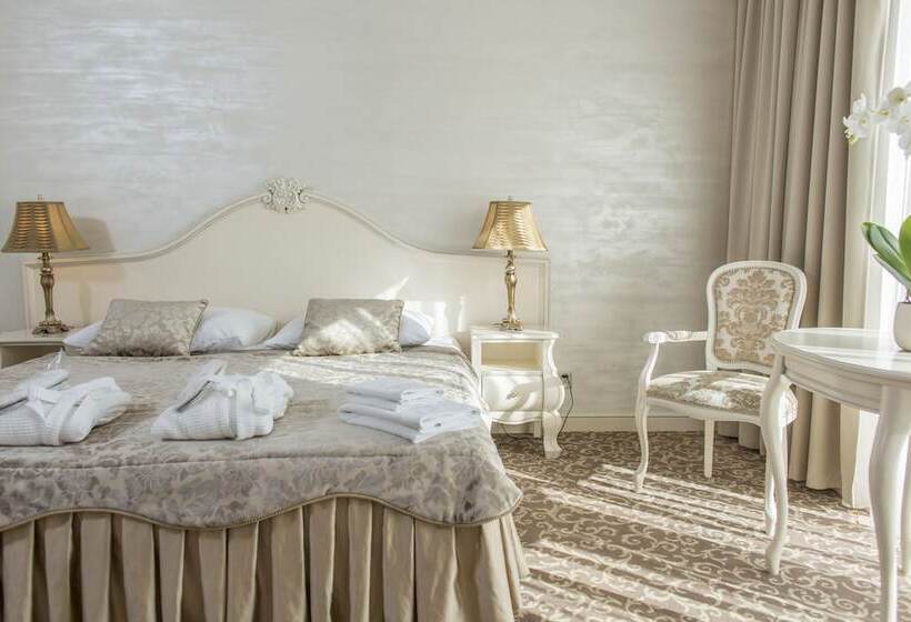 בית מלון כפרי Kiston