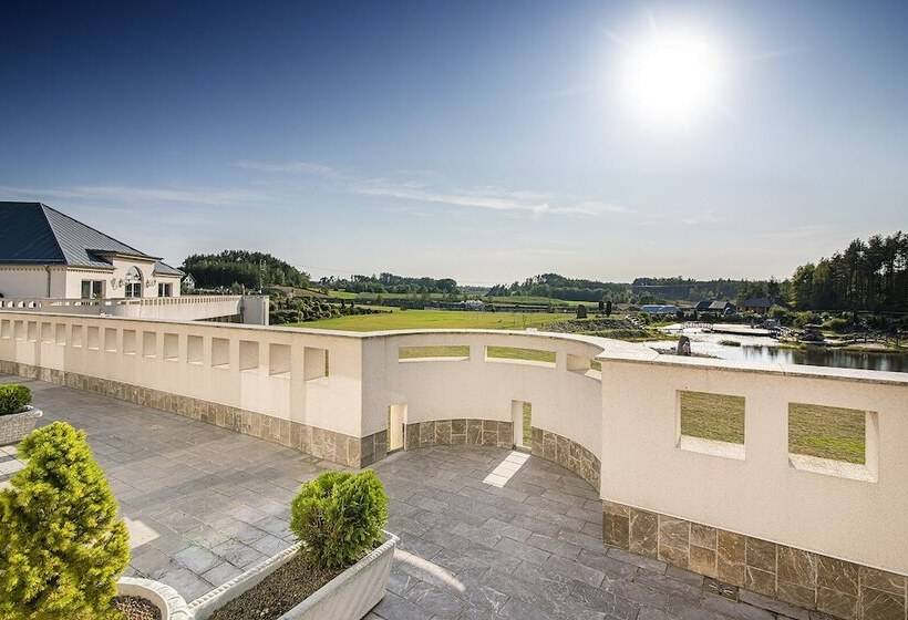 בית מלון כפרי Kiston