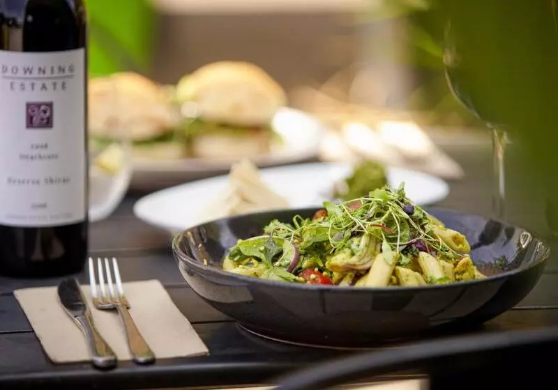 هتل Mercure Bendigo Schaller