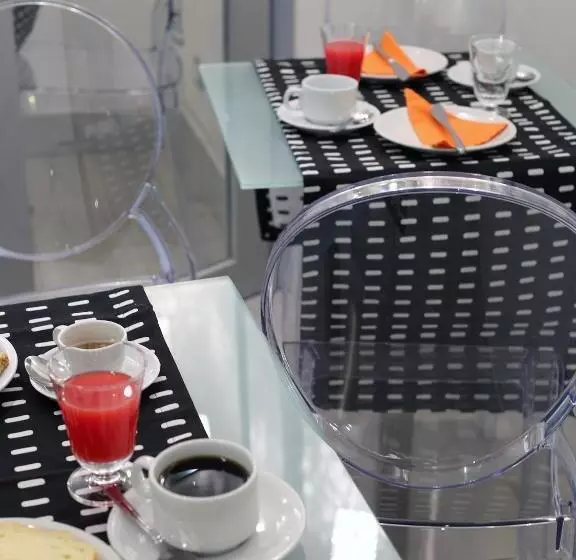 هتل Piccolo Di Piazza Di Spagna Suites