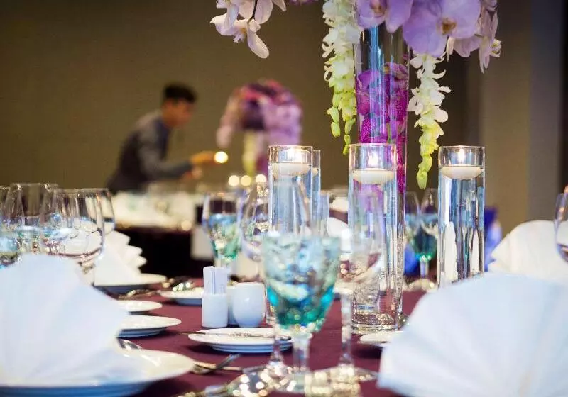 酒店 Pullman Saigon Centre