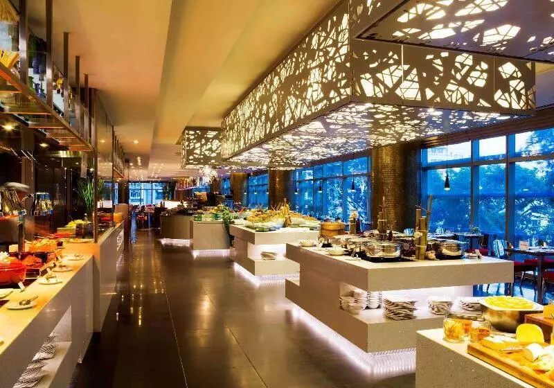 酒店 Pullman Saigon Centre