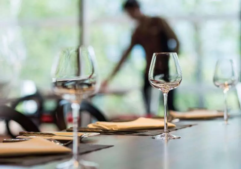 酒店 Pullman Saigon Centre