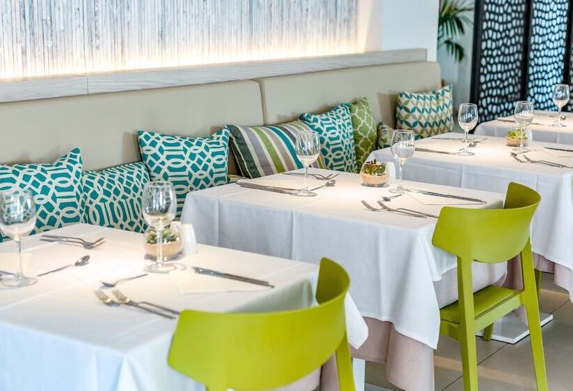 فندق R2 Bahia Cala Ratjada  Adults Only