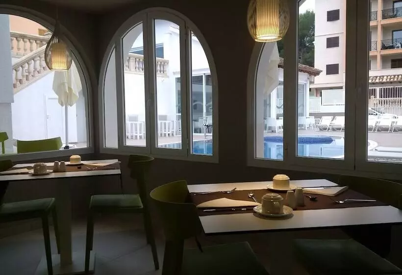 Hotel R2 Bahia Cala Ratjada  Adults Only