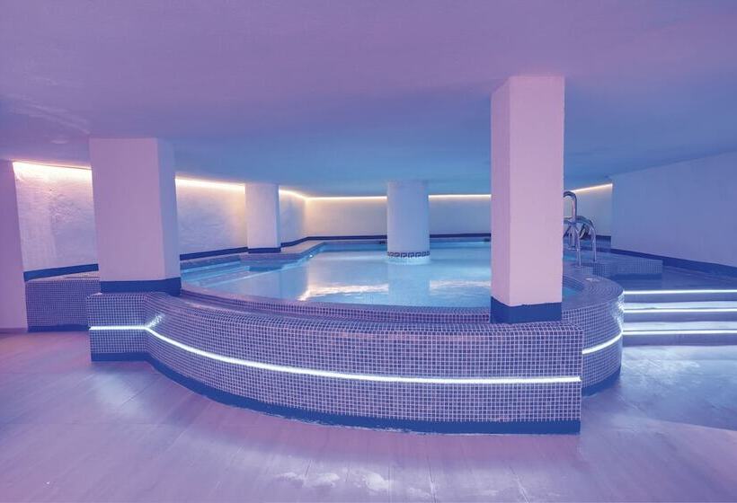 فندق R2 Bahia Cala Ratjada  Adults Only