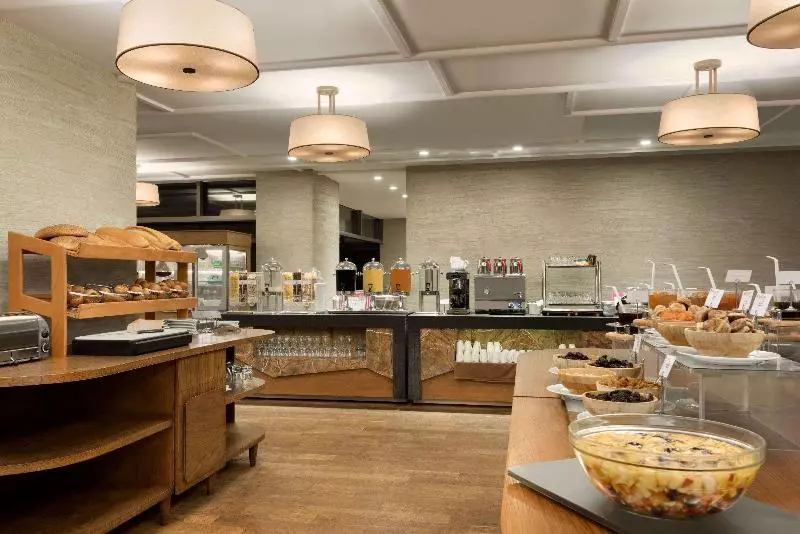 호텔 Ramada & Suites By Wyndham Adana