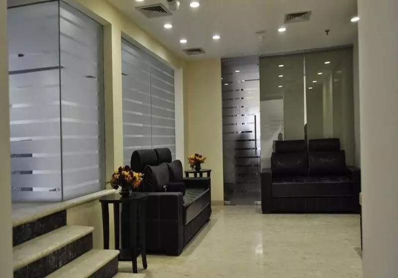 هتل The Grand Orion Kailash Colony