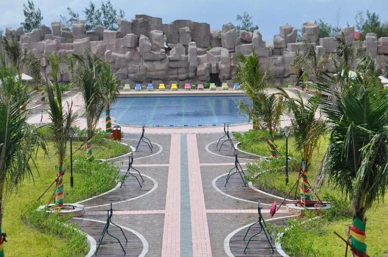 Residence Golden Peacock Resort