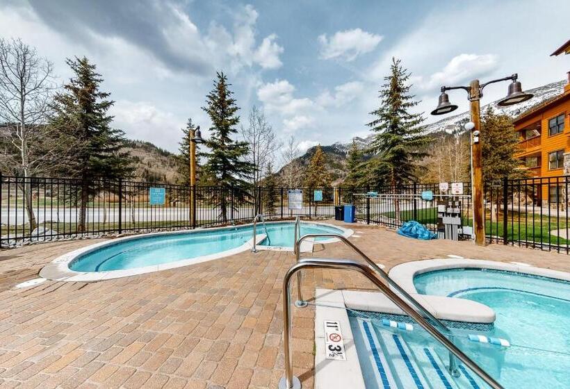 هتل Copper Springs Lodge 430