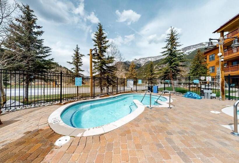 هتل Copper Springs Lodge 430