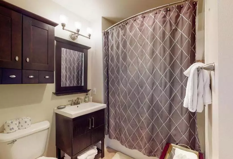 Hotelli Copper Springs Lodge 430