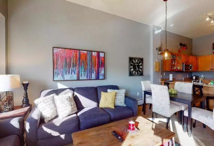 Hotelli Copper Springs Lodge 430