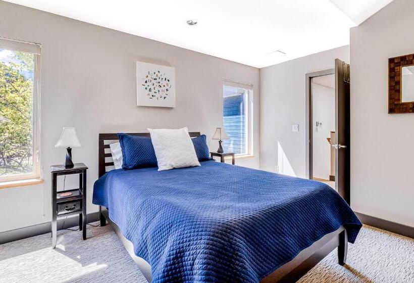 בית מלון כפרי Mosier Creek Place