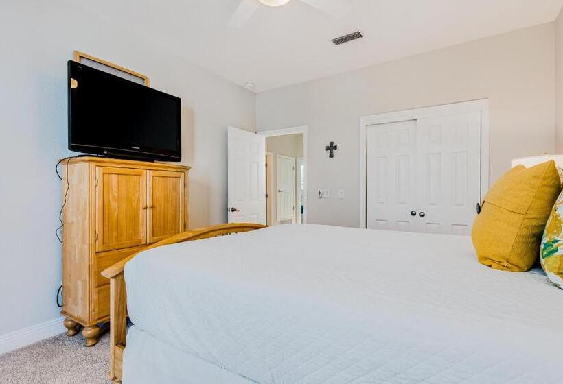 호텔 The Villages #822