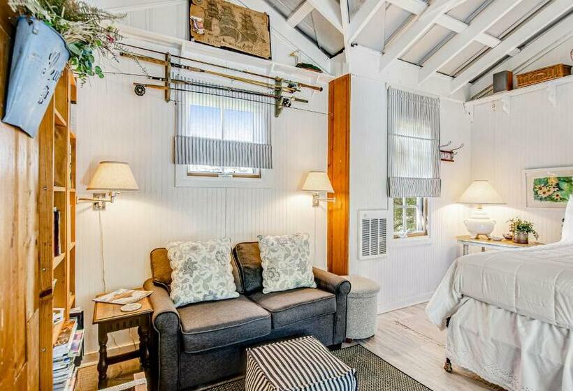 בית מלון כפרי Baby Breezy Tree House