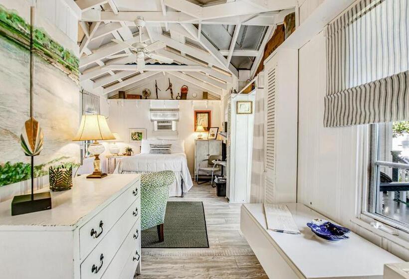 בית מלון כפרי Baby Breezy Tree House