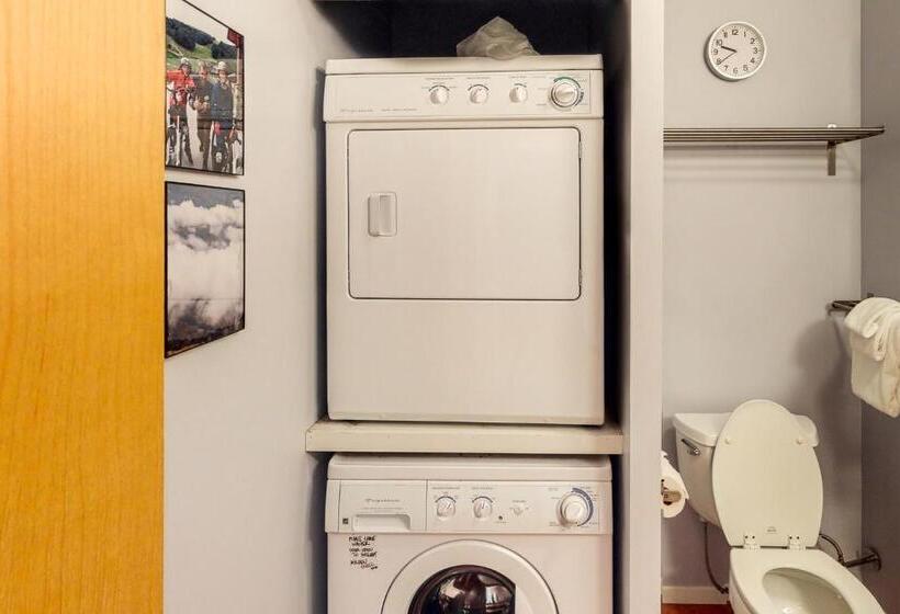 هتل Southface Sanctuary