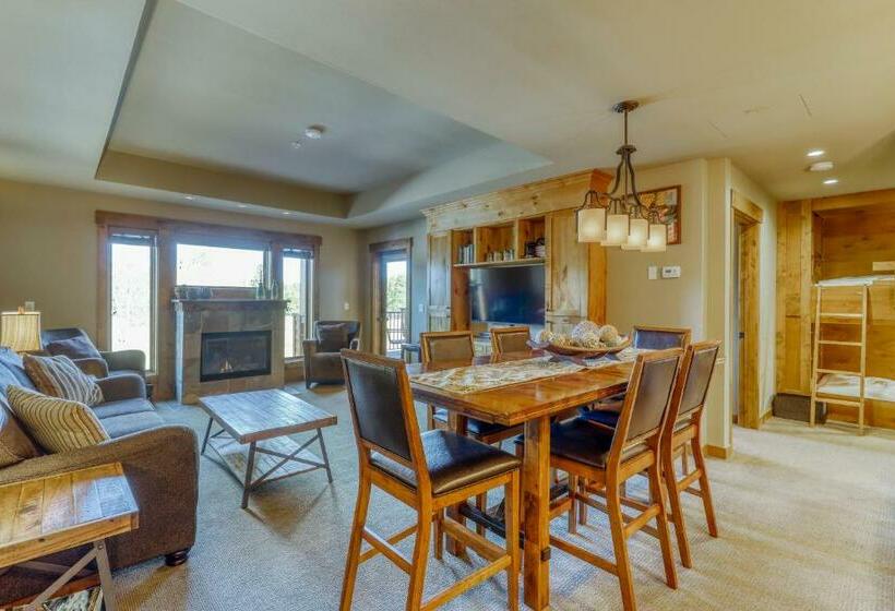 בית מלון כפרי Trailhead Lodge #201