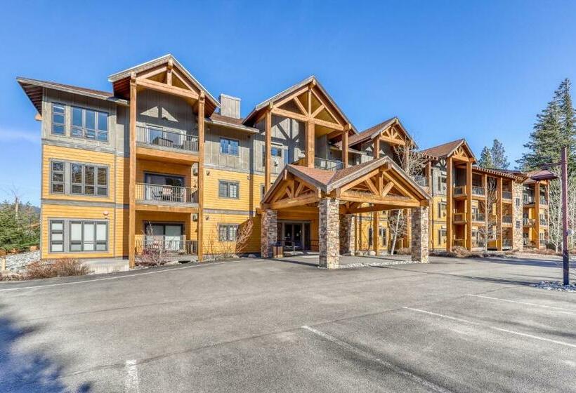 בית מלון כפרי Trailhead Lodge #201