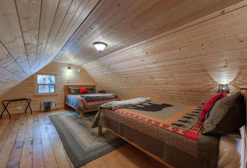 فندق Elevation Station