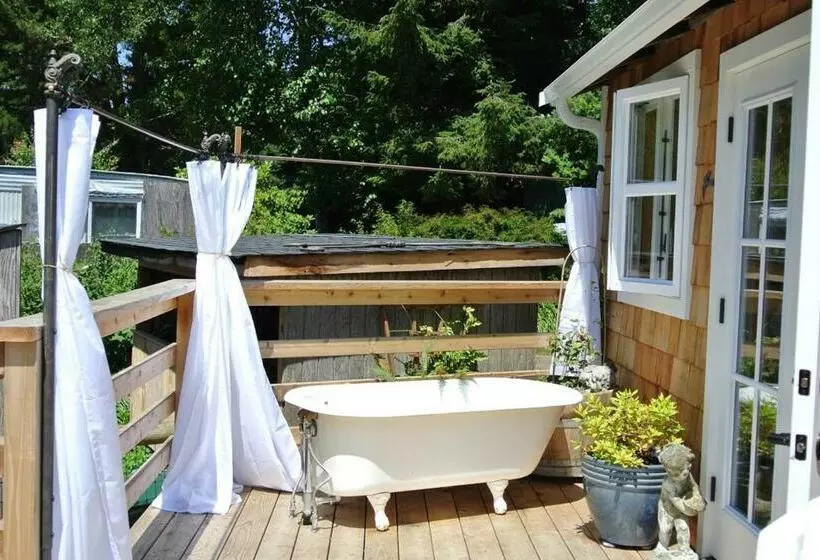 هتل Seawoods Cottage