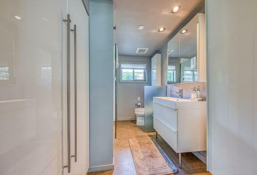 בית מלון כפרי Sordid Lives Condo Permit# 3202