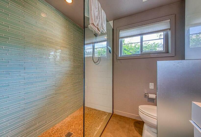 בית מלון כפרי Sordid Lives Condo Permit# 3202