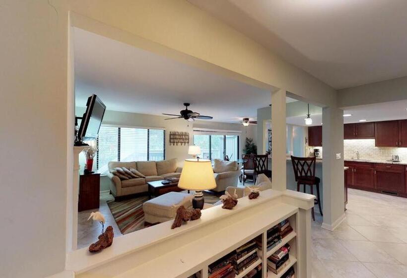 ホテル Beachwalk 204