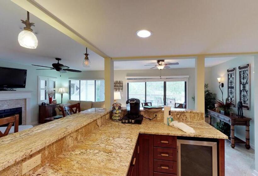 ホテル Beachwalk 204