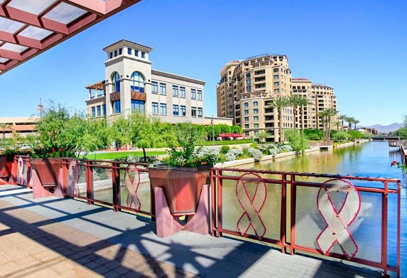 בית מלון כפרי Historic Oldtown Plaza 201