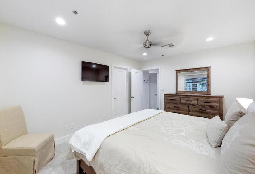 בית מלון כפרי Historic Oldtown Plaza 201