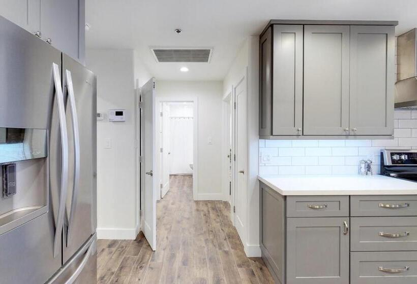 בית מלון כפרי Historic Oldtown Plaza 201