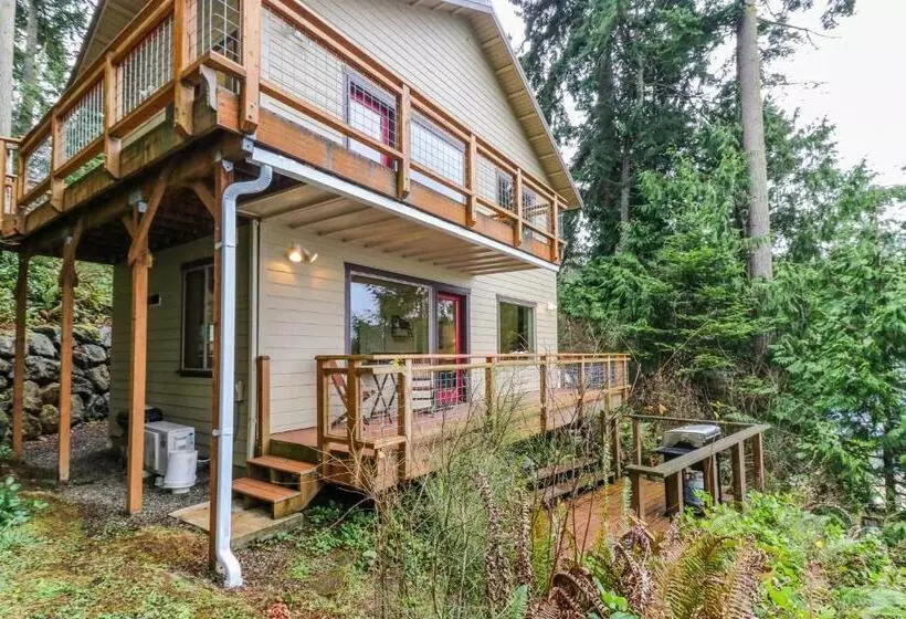 ホテル The Cabin At Oak Bay