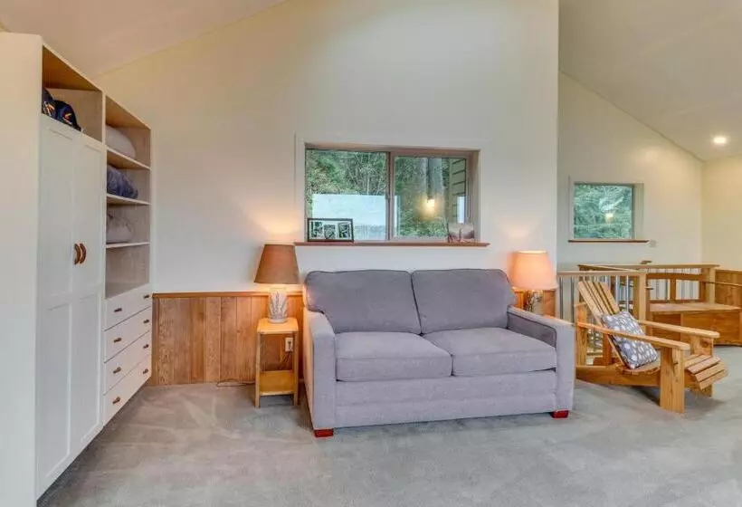 ホテル The Cabin At Oak Bay