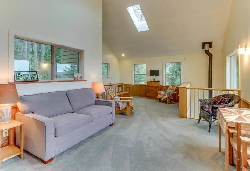 ホテル The Cabin At Oak Bay
