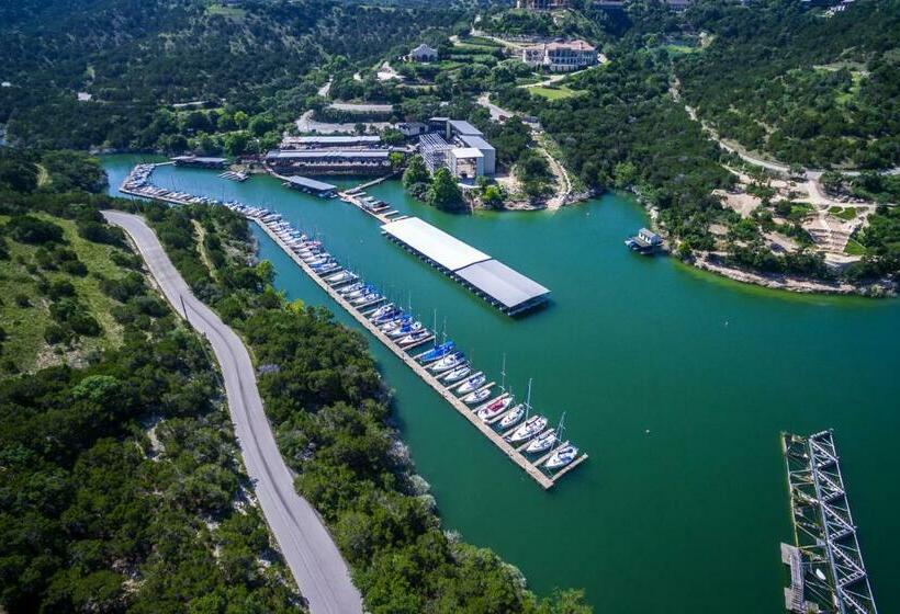 فندق Lavish World Of Tennis