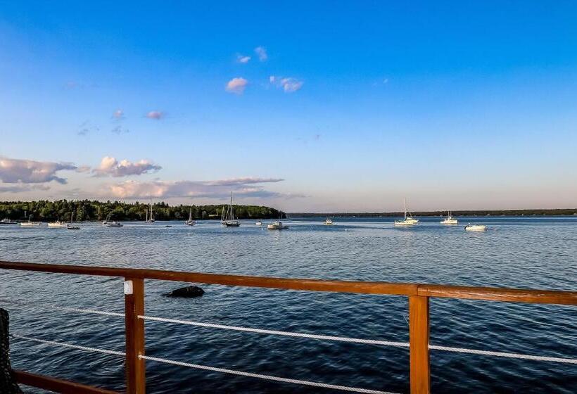 هتل Dream Harbor Cottage