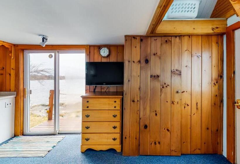 هتل Dream Harbor Cottage