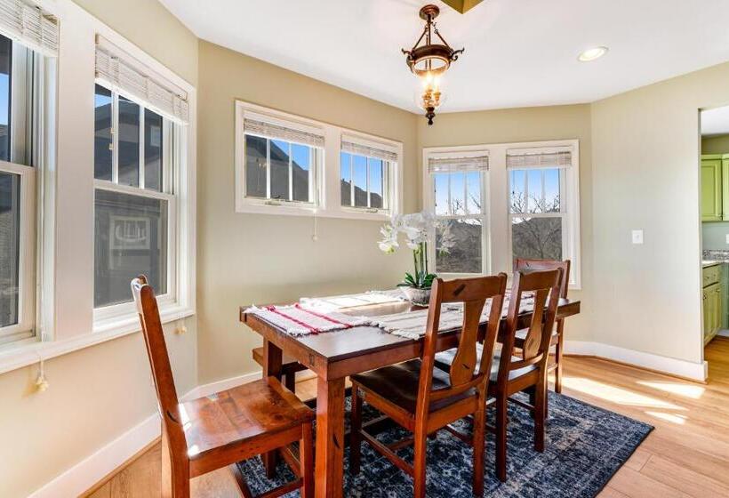 Отель Echota Wintergreen Views