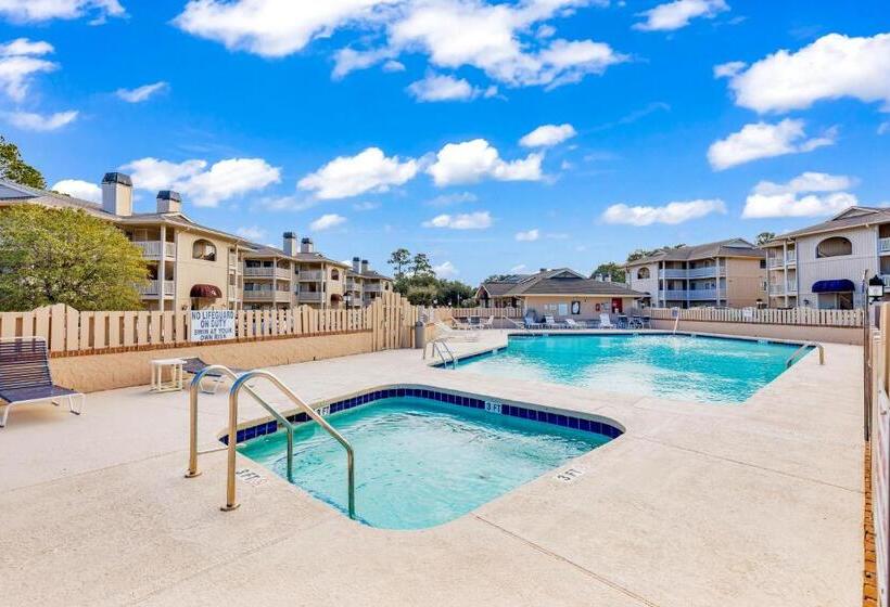 בית מלון כפרי Pinehurst Hideaway