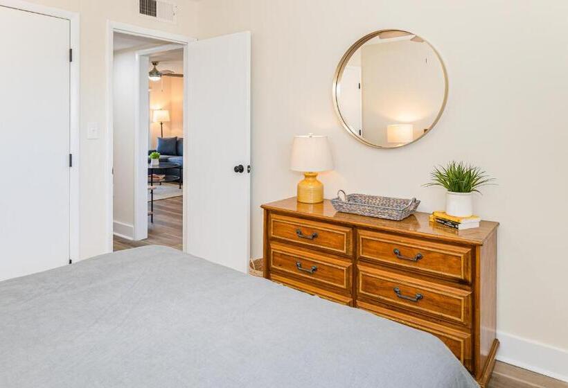 فندق Three Brothers