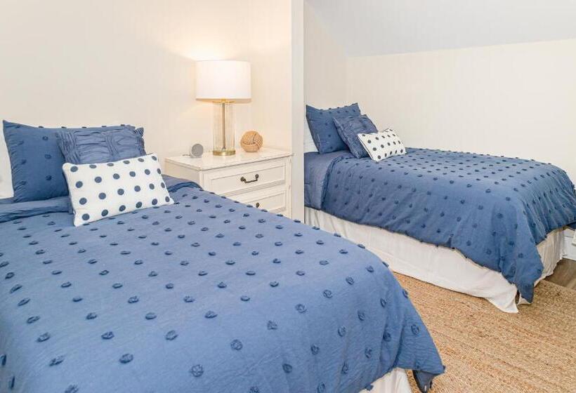 فندق Three Brothers