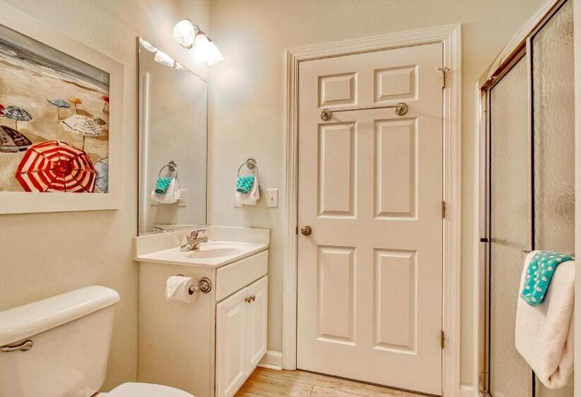 فندق West End Isle Retreat